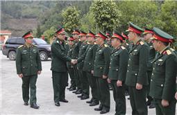 Trung tướng Dương Đình Thông, Chính ủy Quân khu thăm, chúc tết các đơn vị, địa phương vùng biên thuộc tỉnh Cao Bằng